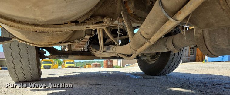 image for item DY0402 2007 Sterling L-Line dump truck