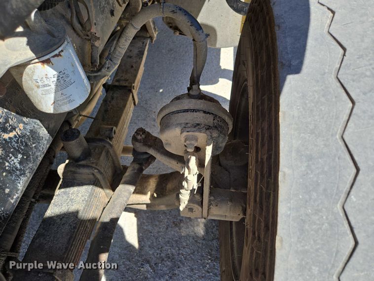 image for item DY0402 2007 Sterling L-Line dump truck