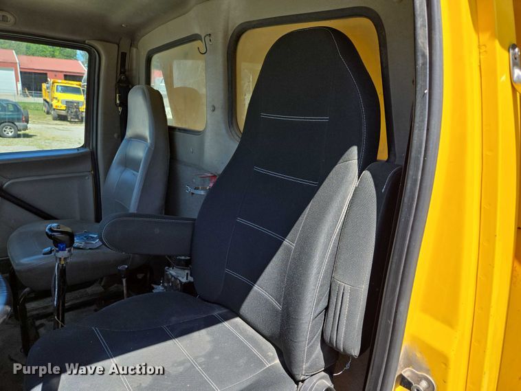 image for item DY0402 2007 Sterling L-Line dump truck