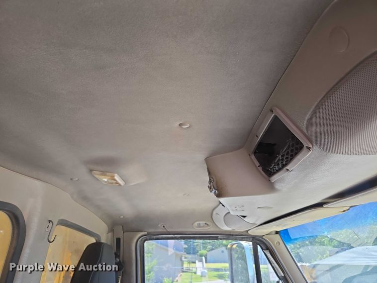 image for item DY0402 2007 Sterling L-Line dump truck