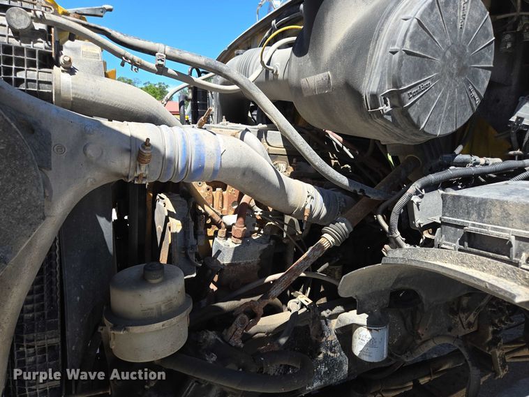 image for item DY0402 2007 Sterling L-Line dump truck