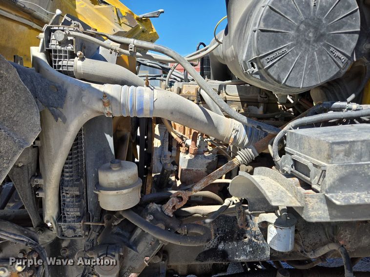 image for item DY0402 2007 Sterling L-Line dump truck