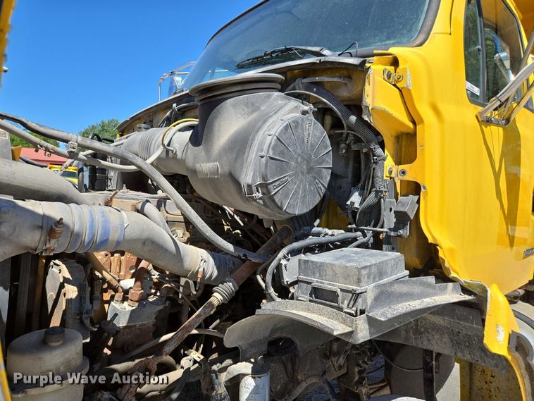 image for item DY0402 2007 Sterling L-Line dump truck