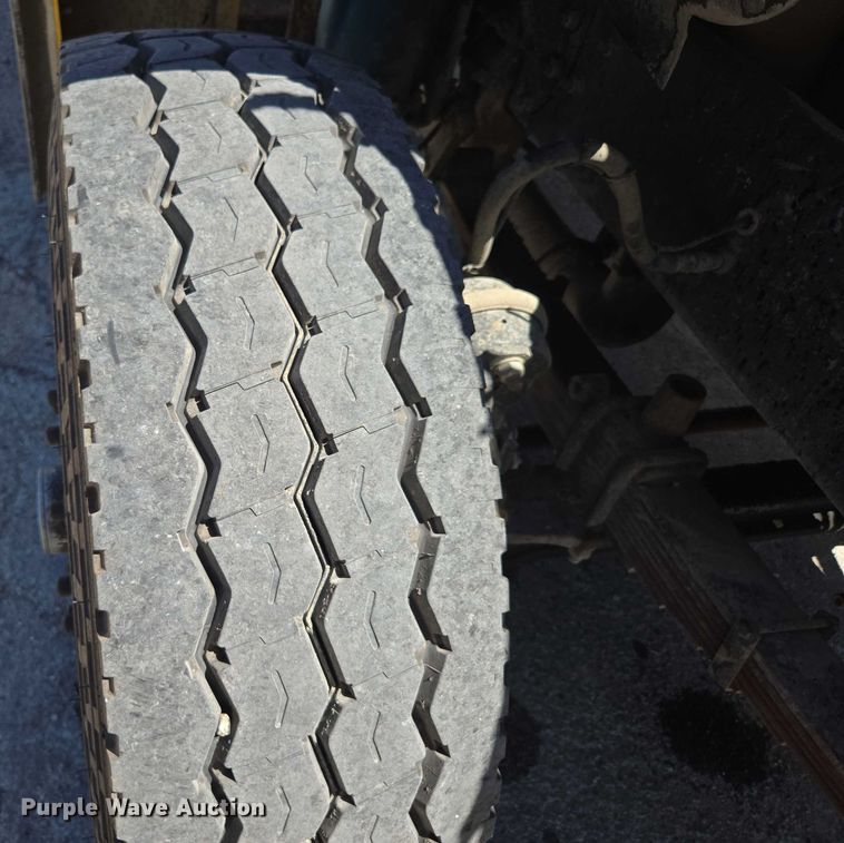 image for item DY0402 2007 Sterling L-Line dump truck