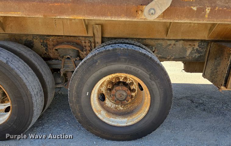 image for item DY0402 2007 Sterling L-Line dump truck