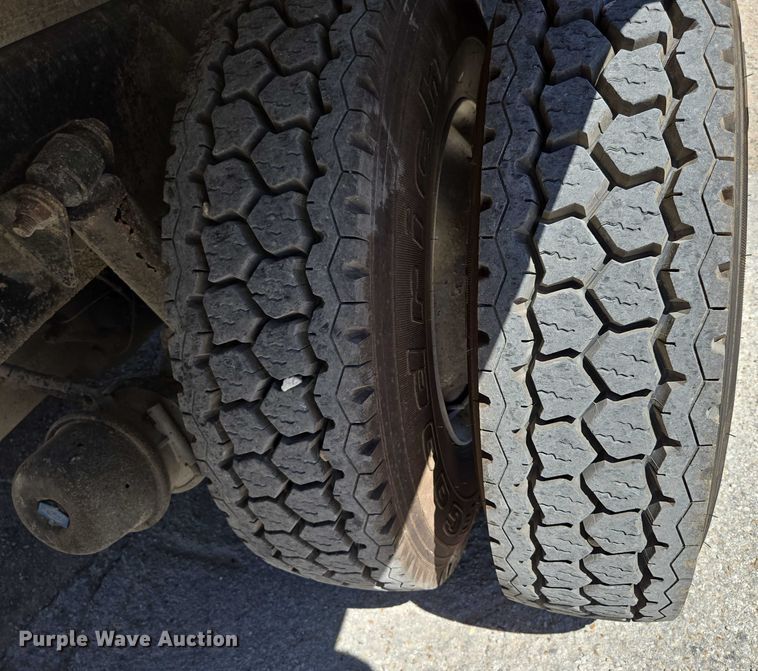 image for item DY0402 2007 Sterling L-Line dump truck