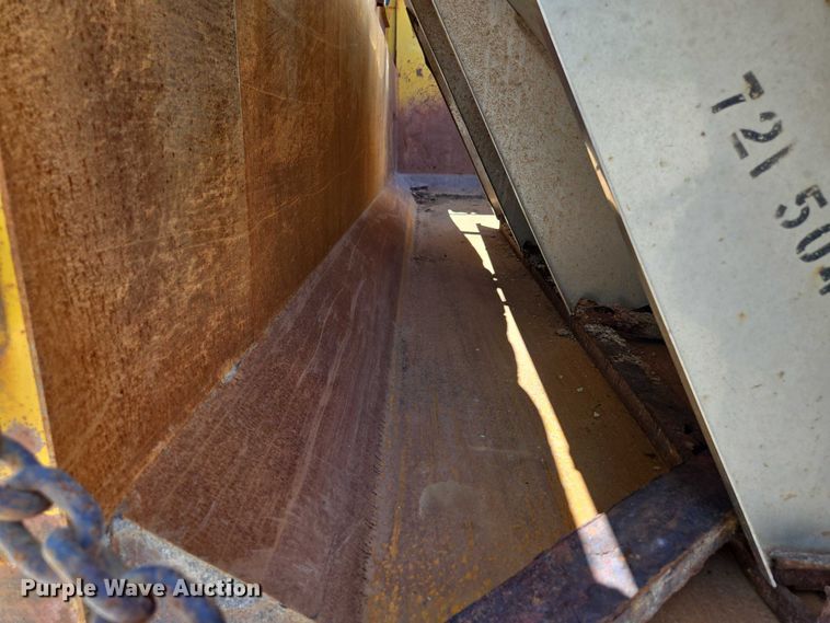 image for item DY0403 2008 Sterling L-Line dump truck