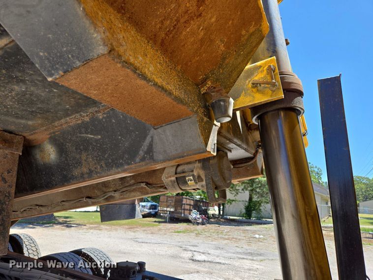 image for item DY0403 2008 Sterling L-Line dump truck