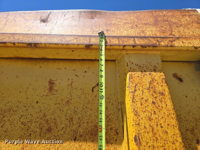 image for item DY0403 2008 Sterling L-Line dump truck