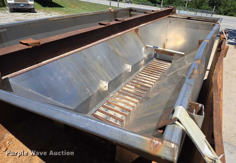 image for item DY0403 2008 Sterling L-Line dump truck