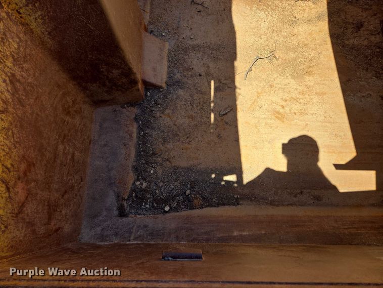 image for item DY0403 2008 Sterling L-Line dump truck