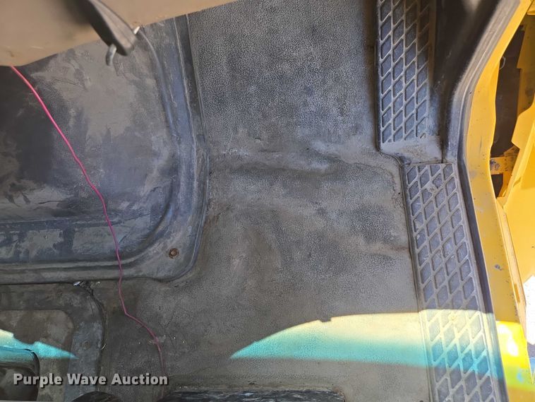 image for item DY0403 2008 Sterling L-Line dump truck