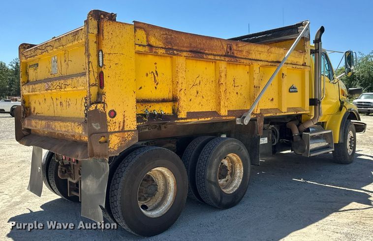 image for item DY0404 2009 Sterling L-Line dump truck
