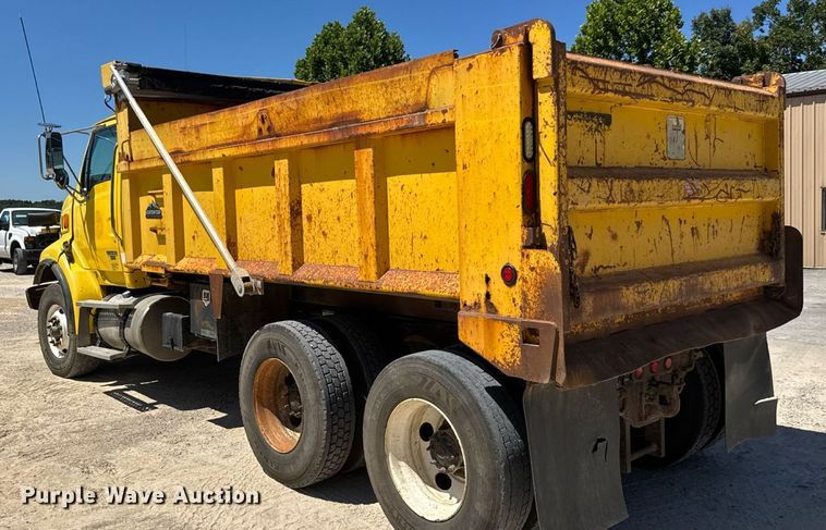 image for item DY0404 2009 Sterling L-Line dump truck