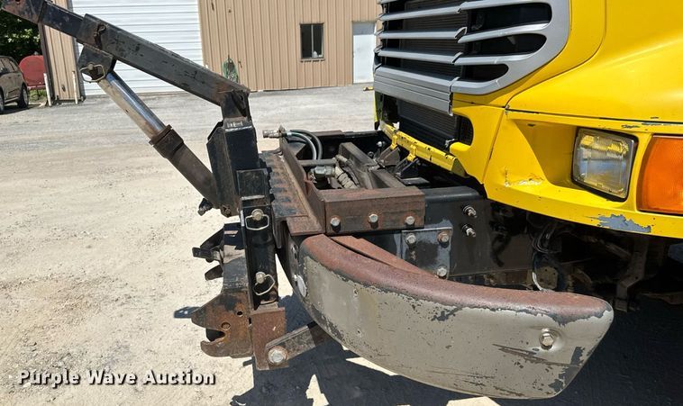 image for item DY0404 2009 Sterling L-Line dump truck