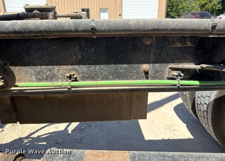 image for item DY0404 2009 Sterling L-Line dump truck