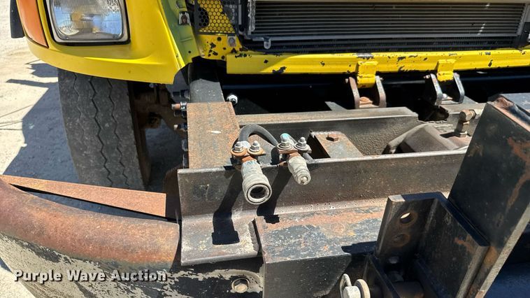 image for item DY0404 2009 Sterling L-Line dump truck