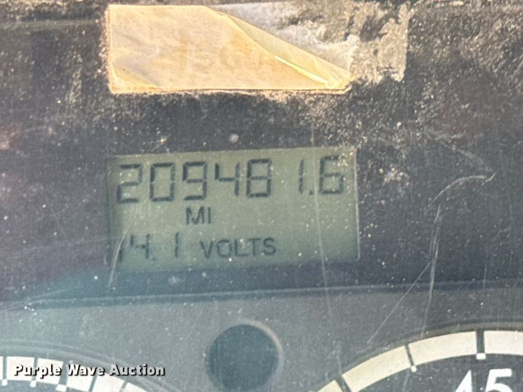 image for item DY0404 2009 Sterling L-Line dump truck