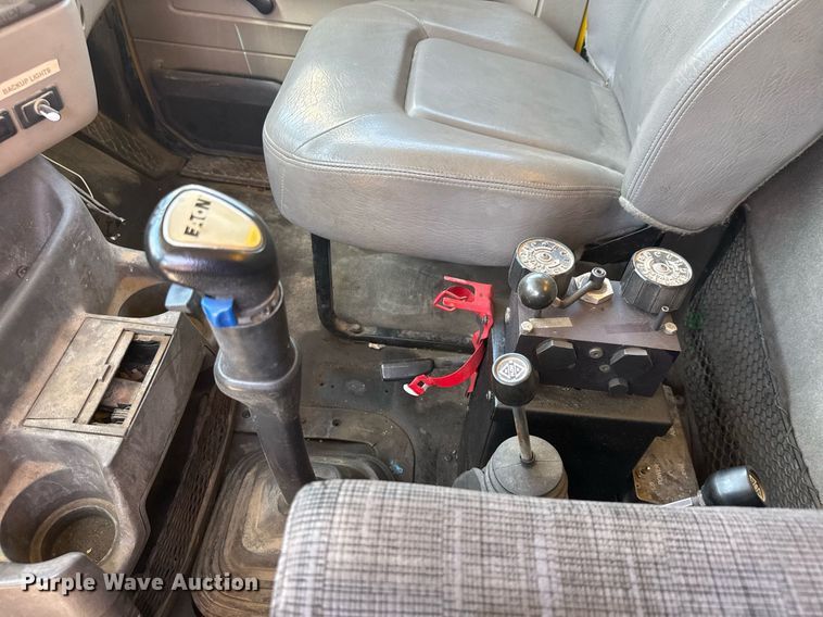 image for item DY0404 2009 Sterling L-Line dump truck