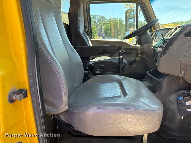 image for item DY0404 2009 Sterling L-Line dump truck