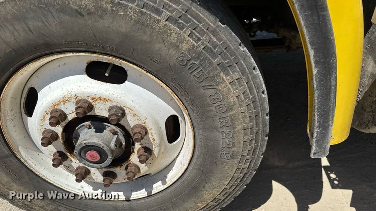 image for item DY0404 2009 Sterling L-Line dump truck