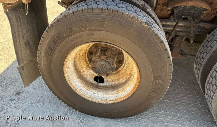 image for item DY0404 2009 Sterling L-Line dump truck