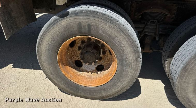 image for item DY0404 2009 Sterling L-Line dump truck