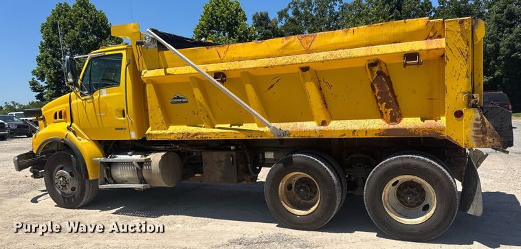 image for item DY0405 2007 Sterling  L-Line dump truck