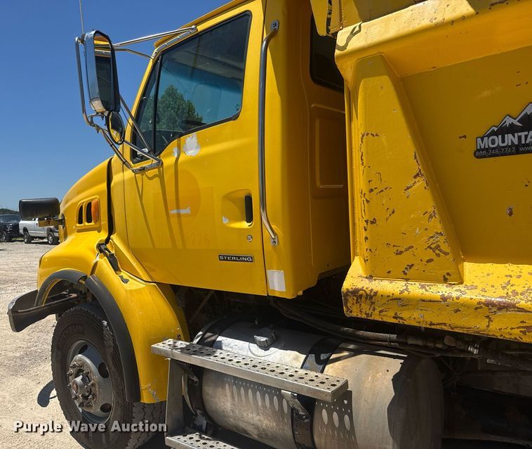 image for item DY0405 2007 Sterling  L-Line dump truck