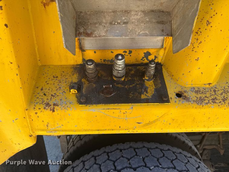 image for item DY0405 2007 Sterling  L-Line dump truck