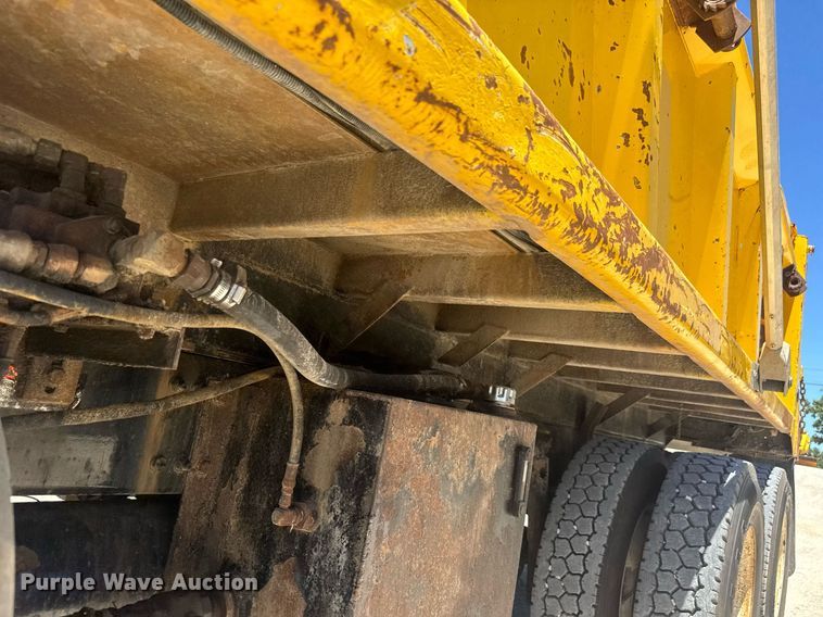 image for item DY0405 2007 Sterling  L-Line dump truck