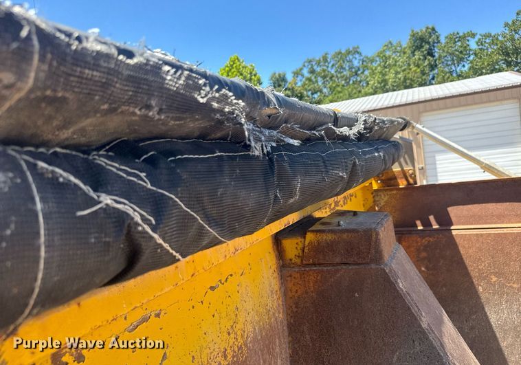 image for item DY0405 2007 Sterling  L-Line dump truck