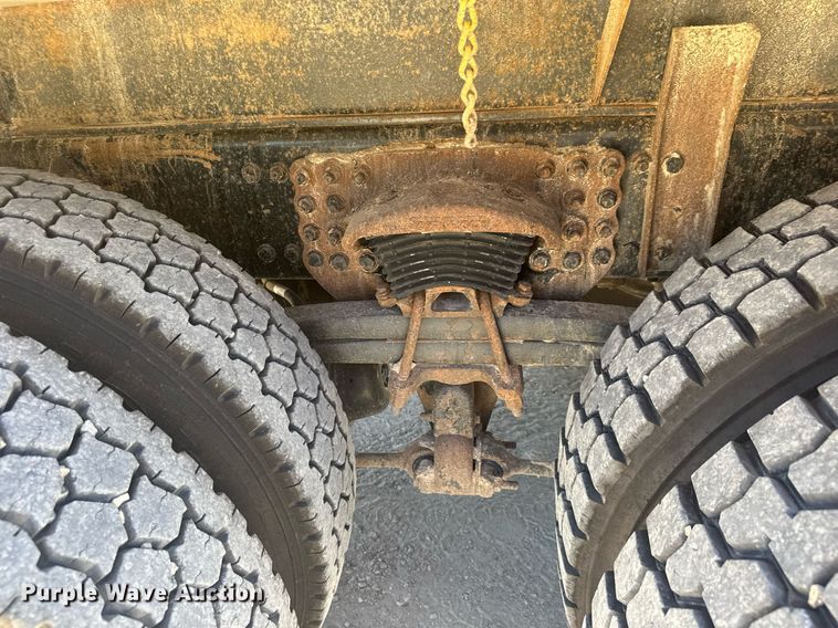 image for item DY0405 2007 Sterling  L-Line dump truck