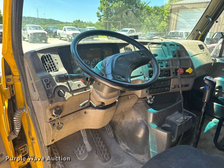 image for item DY0405 2007 Sterling  L-Line dump truck