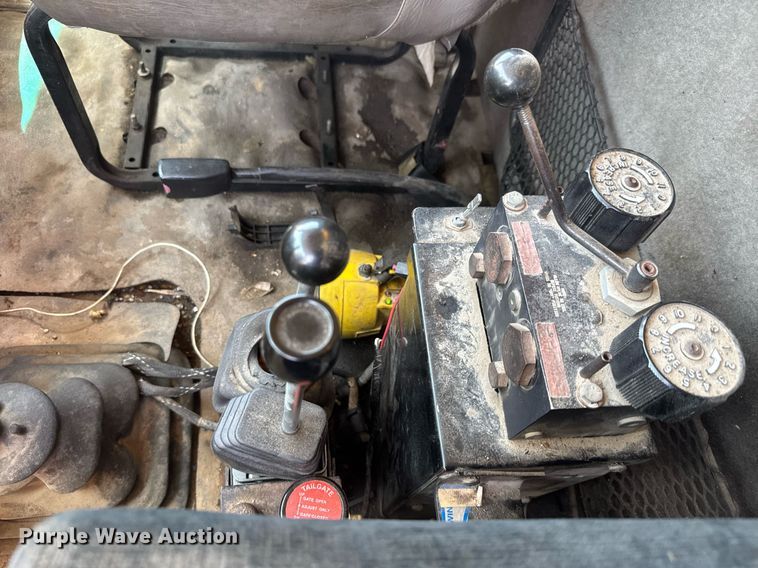 image for item DY0405 2007 Sterling  L-Line dump truck