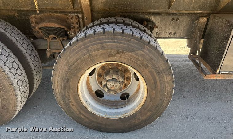 image for item DY0405 2007 Sterling  L-Line dump truck