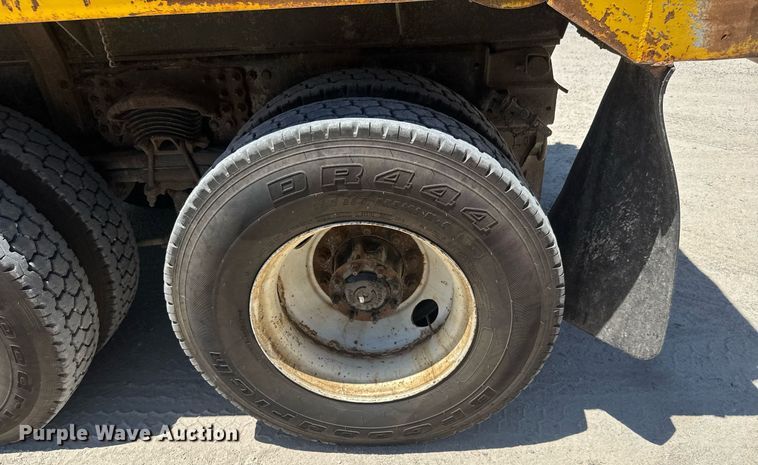 image for item DY0405 2007 Sterling  L-Line dump truck