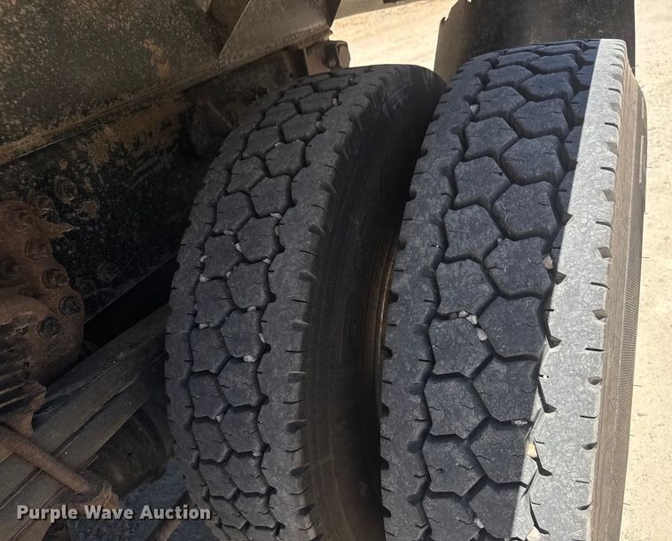 image for item DY0405 2007 Sterling  L-Line dump truck