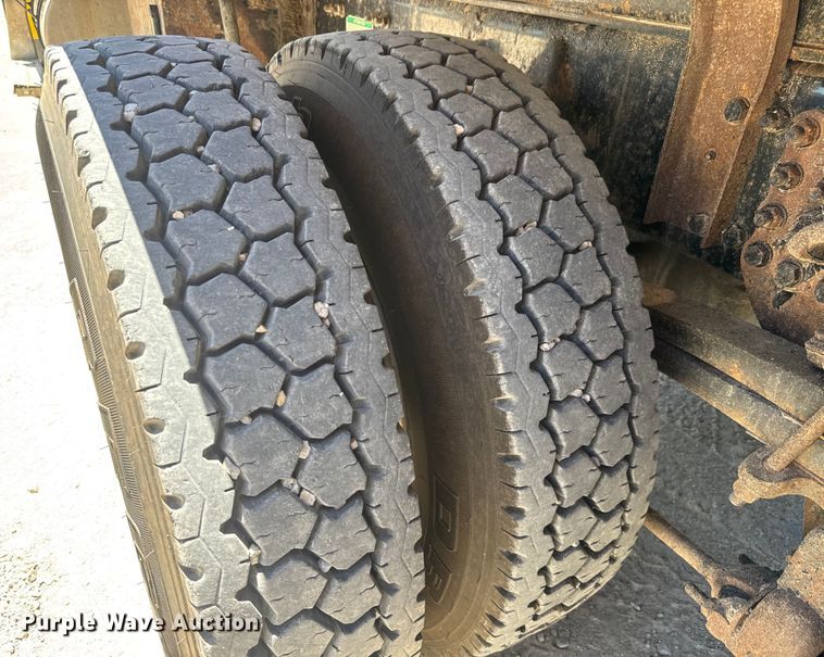 image for item DY0405 2007 Sterling  L-Line dump truck