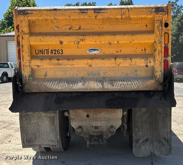 image for item DY0406 2014 Western Star 4700SB dump truck