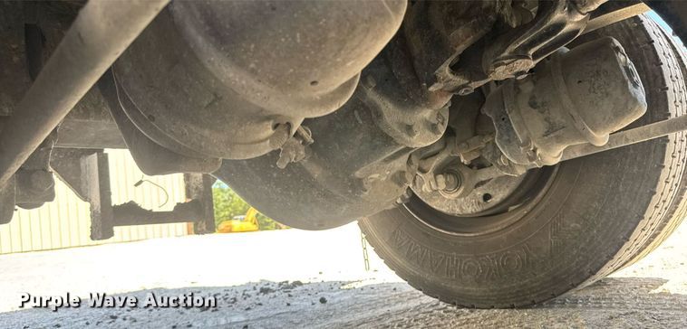 image for item DY0406 2014 Western Star 4700SB dump truck