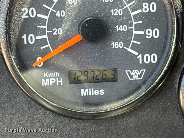 image for item DY0406 2014 Western Star 4700SB dump truck