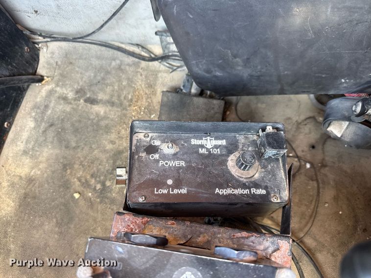 image for item DY0406 2014 Western Star 4700SB dump truck