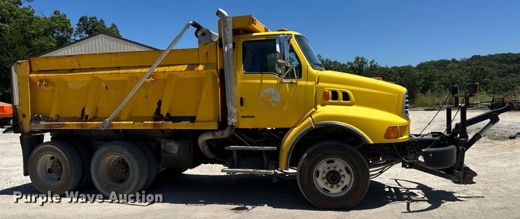 image for item DY0407 2007 Sterling L-Line dump truck