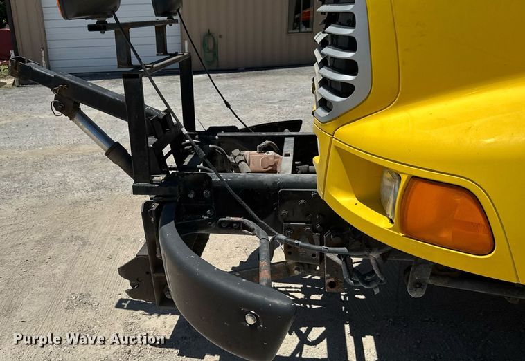 image for item DY0407 2007 Sterling L-Line dump truck