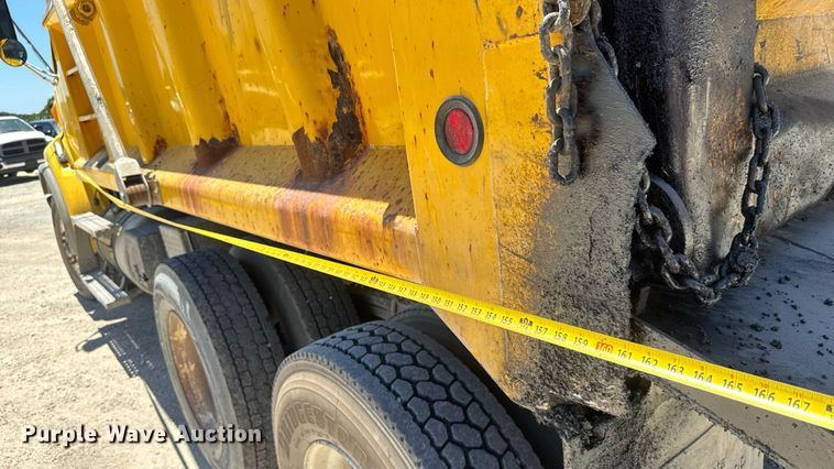 image for item DY0407 2007 Sterling L-Line dump truck