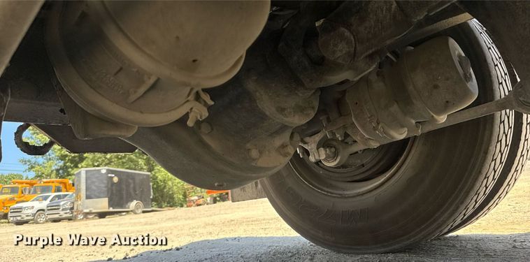 image for item DY0407 2007 Sterling L-Line dump truck