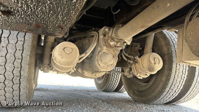 image for item DY0407 2007 Sterling L-Line dump truck