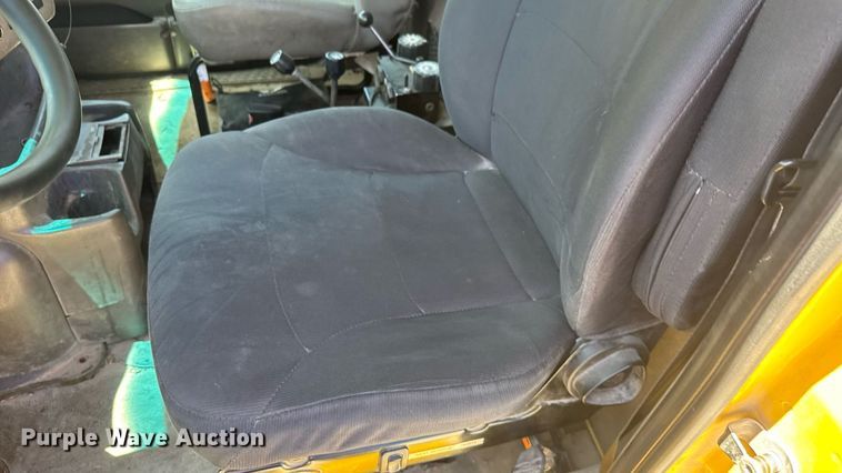 image for item DY0407 2007 Sterling L-Line dump truck