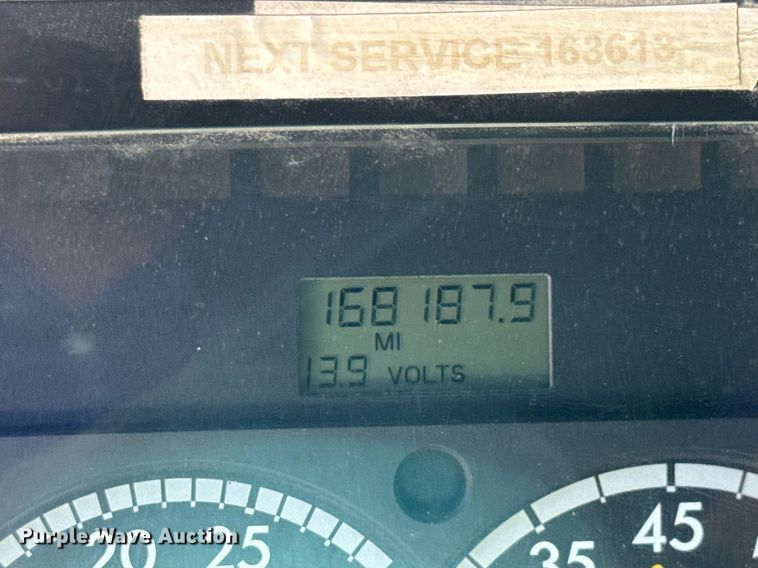 image for item DY0407 2007 Sterling L-Line dump truck